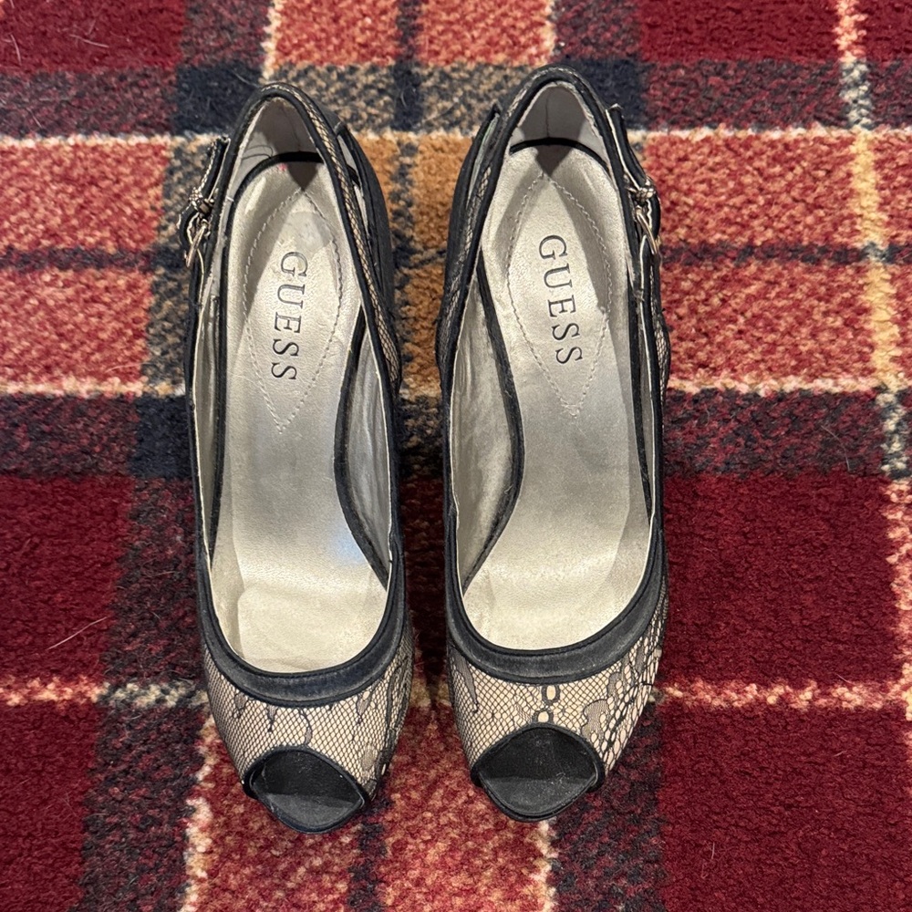 Guess Black and Cream Lace Peep Toe Heels. Worn a few times size 8.
